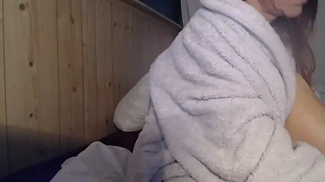 saraswirls69xh online show from February 12, 2025, 3:16 pm