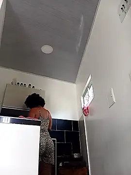 Snapshot of IIv0ryN0IIReX-XX chatting on January 17, 2026, 5:05 pm IIv0ryN0IIReX-XX online show from January 17, 2026, 5:05 pm