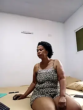 Snapshot of IIv0ryN0IIReX-XX chatting on February 1, 2026, 4:16 pm IIv0ryN0IIReX-XX online show from February 1, 2026, 4:16 pm