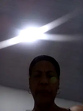 Snapshot of IIv0ryN0IIReX-XX chatting on February 26, 2026, 11:42 am IIv0ryN0IIReX-XX online show from February 26, 2026, 11:42 am