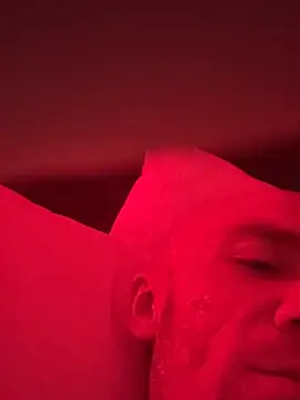 Snapshot of cloudyplay661 chatting on April 1, 2026, 3:51 am cloudyplay661 online show from April 1, 2026, 3:51 am