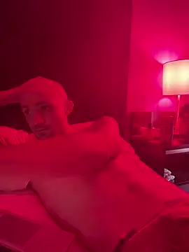 Snapshot of cloudyplay661 chatting on April 3, 2026, 9:57 pm cloudyplay661 online show from April 3, 2026, 9:57 pm