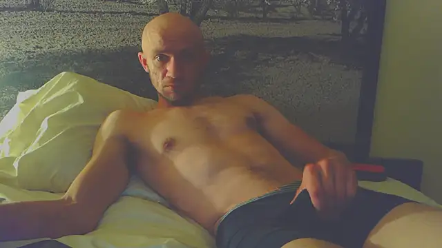 Snapshot of cloudyplay661 chatting on April 12, 2026, 6:51 am cloudyplay661 online show from April 12, 2026, 6:51 am