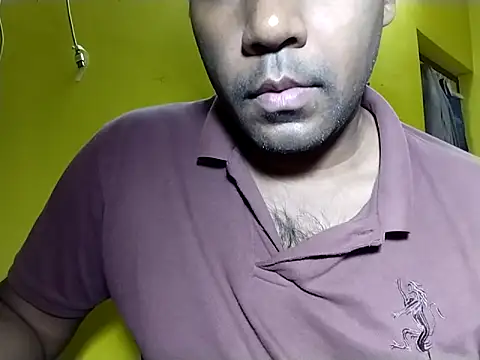 Snapshot of Lucky___05 chatting on March 2, 2026, 5:41 am Lucky 05 online show from March 2, 2026, 5:41 am