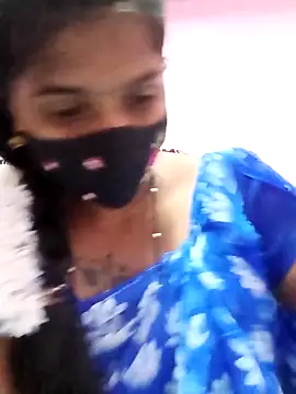 Tamil Hot Anu online show from April 19, 2026, 6:13 am