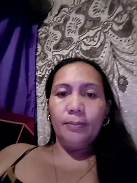 prettymomma24xx online show from May 19, 2026, 8:20 am