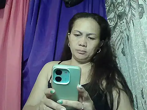 prettymomma24xx online show from August 2, 2026, 8:51 pm
