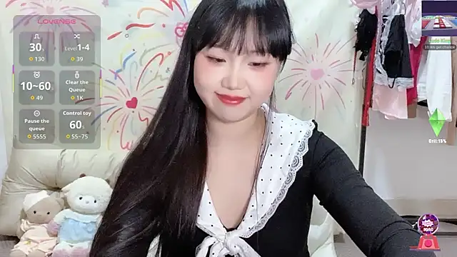 xiaoguai99 online show from April 6, 2026, 10:49 am