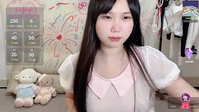 Snapshot of xiaoguai99 chatting on June 27, 2026, 1:17 pm xiaoguai99 online show from June 27, 2026, 1:17 pm