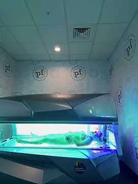 Kourtney5 online show from April 13, 2026, 1:27 pm