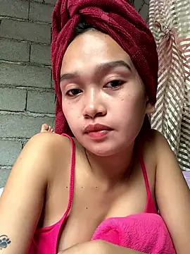 Snapshot of fucking_nic chatting on January 15, 2026, 4:28 am fucking nic online show from January 15, 2026, 4:28 am