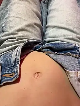 sexnamour online show from April 2, 2026, 7:11 pm