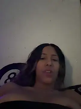 vicky bass  online show from January 11, 2026, 10:37 pm