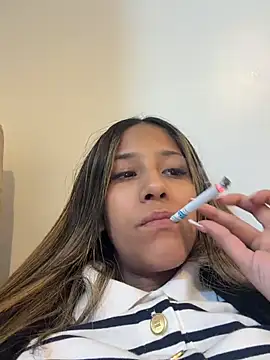 vicky bass  online show from May 5, 2026, 3:14 am