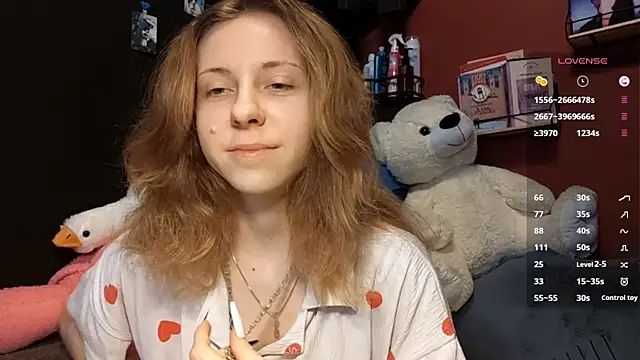 TiaraHenegan online show from February 11, 2026, 7:13 am