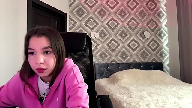 tiffanyrap online show from January 7, 2026, 7:33 am