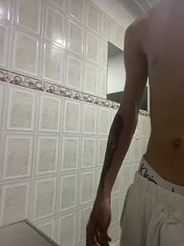 LosGansterBoys online show from April 1, 2026, 11:24 pm