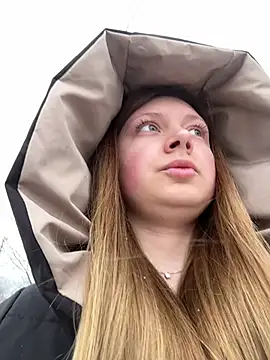 BlondeHott online show from January 15, 2026, 7:24 am