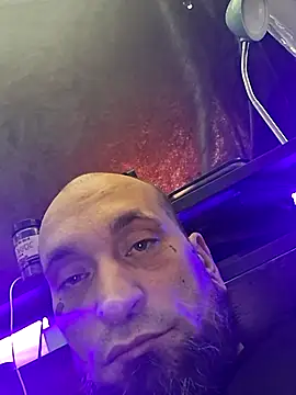 Snapshot of RealisedBooking chatting on February 23, 2026, 3:53 pm RealisedBooking online show from February 23, 2026, 3:53 pm