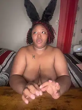 Chocolatebunnyxx96 online show from March 2, 2026, 1:52 am