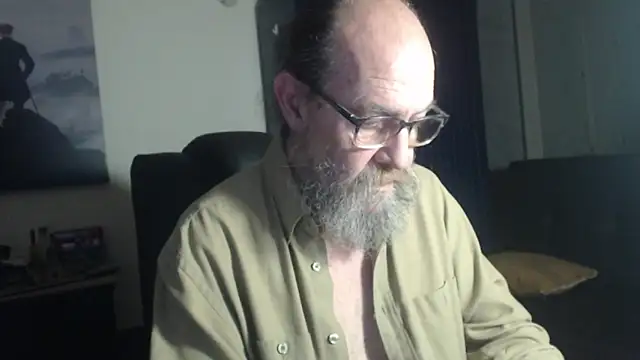 Uncle Hottie online show from July 14, 2026, 2:05 am