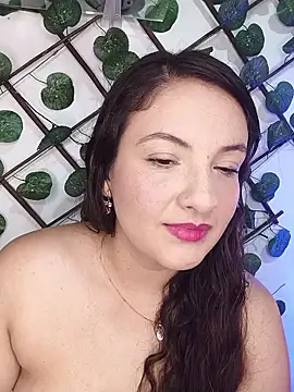 Evaa Angelina online show from January 17, 2026, 8:45 pm