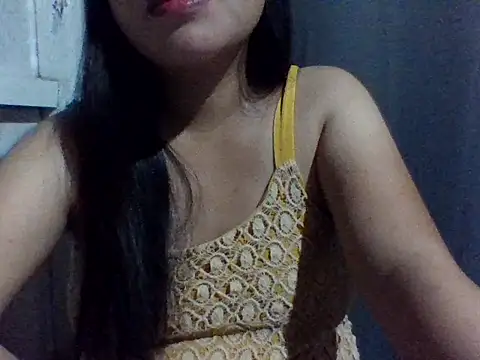 sweetprinces08 online show from April 11, 2026, 2:21 pm