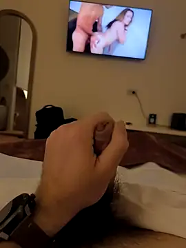 Snapshot of Aslaan34 chatting on April 3, 2026, 6:22 am Aslaan34 online show from April 3, 2026, 6:22 am