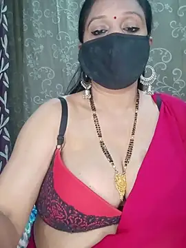 Hot-BHABHI696 online show from April 13, 2026, 9:15 am