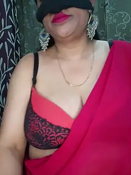 Hot-BHABHI696 online show from April 15, 2026, 9:05 am