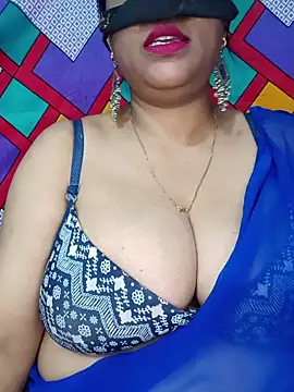 Hot-BHABHI696 online show from June 7, 2026, 11:03 am