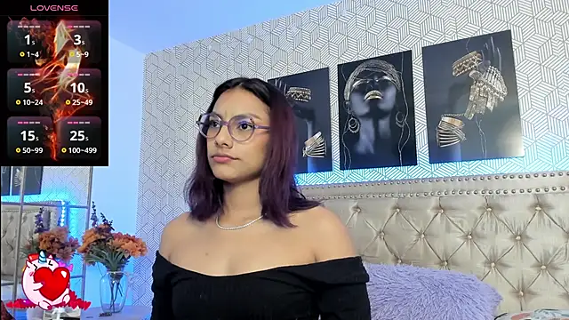 MeganRosseX online show from February 2, 2026, 9:13 pm