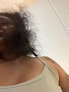 LadyxOnyx online show from January 12, 2026, 5:07 pm