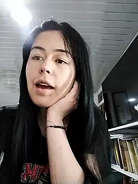 Snapshot of Heidy_Cute chatting on January 11, 2026, 3:55 am Heidy Cute online show from January 11, 2026, 3:55 am