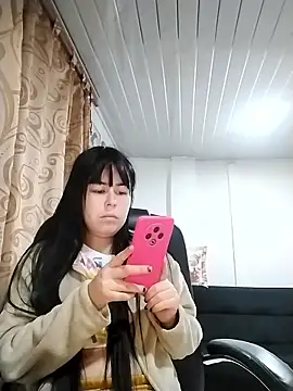 Snapshot of Heidy_Cute chatting on January 15, 2026, 3:55 am Heidy Cute online show from January 15, 2026, 3:55 am