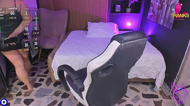 ThaliaBrookss  online show from January 8, 2026, 4:59 am