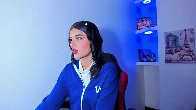 honeyluxe  online show from April 12, 2026, 5:12 am