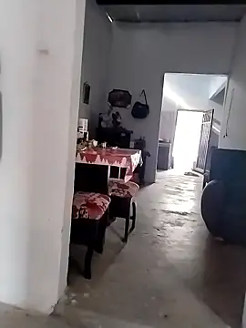 andrea rose69 online show from February 5, 2026, 1:27 pm