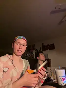 Snapshot of SugarNCinnamon chatting on February 27, 2026, 12:43 am SugarNCinnamon online show from February 27, 2026, 12:43 am