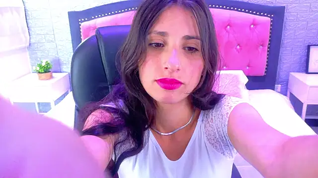 Nicolleth tk online show from January 7, 2026, 7:38 pm