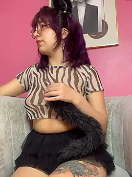 SweetMilly online show from January 8, 2026, 8:33 pm