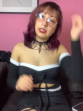 SweetMilly online show from January 16, 2026, 7:29 pm