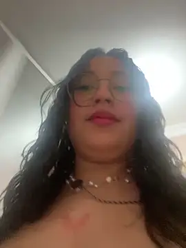 CrystalFairy007 online show from May 5, 2026, 3:47 am
