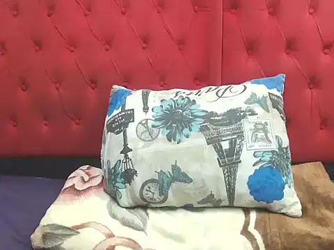 brownskingirl25 online show from January 9, 2026, 6:21 pm