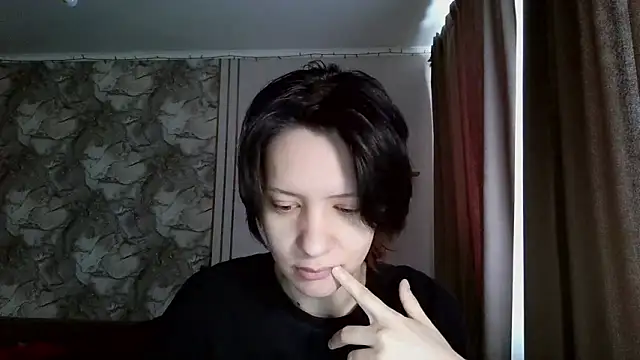 LxayBloom online show from February 20, 2026, 8:38 am