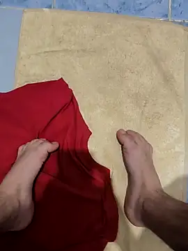 lyonnqw online show from March 7, 2026, 9:45 pm