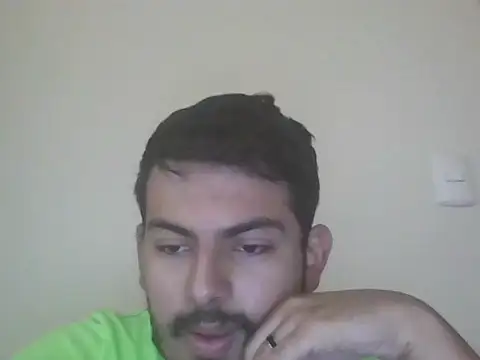 Mateotubbe online show from April 8, 2026, 9:59 pm