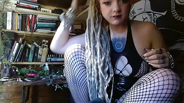 Snapshot of spiralhokkaido23 chatting on April 28, 2026, 1:49 pm spiralhokkaido23 online show from April 28, 2026, 1:49 pm