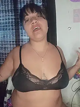 Snapshot of dulce_marrr chatting on February 13, 2026, 5:42 pm dulce marrr online show from February 13, 2026, 5:42 pm