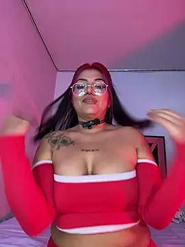 Snapshot of queen_of_you_heart chatting on February 2, 2026, 9:57 pm queen of you heart online show from February 2, 2026, 9:57 pm